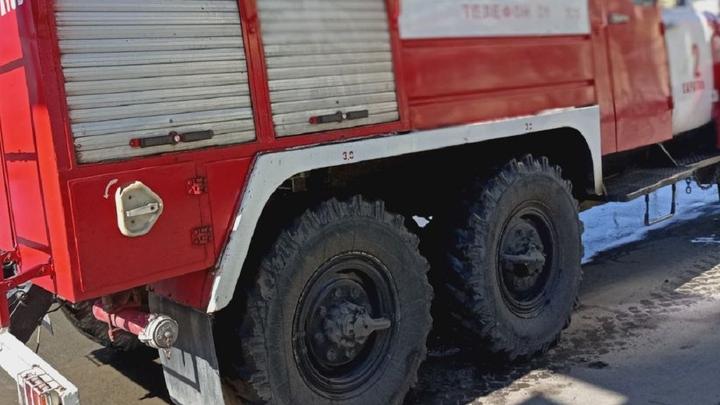 На пожаре в Марксе нашли погибшего мужчину