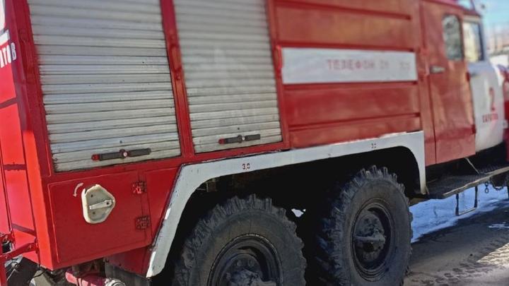 В саратовском микрорайоне ВСО горела грузовая "ГАЗель"