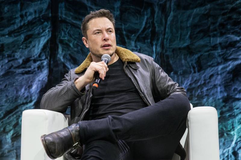 Руководитель компании SpaceX, Илон Маск, не только признает, но и акцентирует на генетической связи между Starship и ракетой H-1 (также известной как N-One).