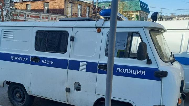 Житель Новых Бурас после ссоры с любовницей отправился на отработку