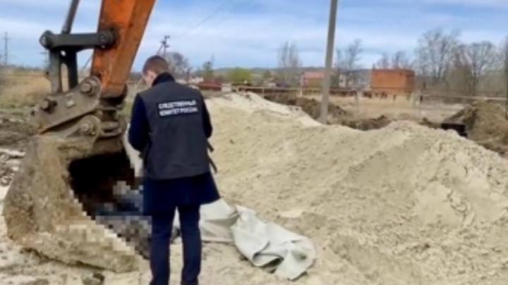 В траншее на окраине Саратова погиб рабочий