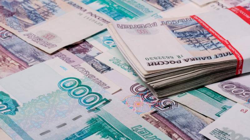 Президент Российской Федерации Владимир Путин на встрече с участниками всероссийского конкурса «Это у нас семейное» объявил о важном решении. Он поручил индексировать выплаты по уходу за детьми с ограниченными возможностями на 10 тысяч рублей.